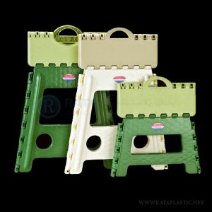 چهارپایه پلاستیکی تاشو