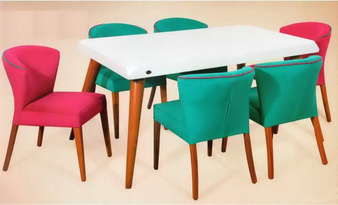 انواع میز غذاخوری پلاستیکی