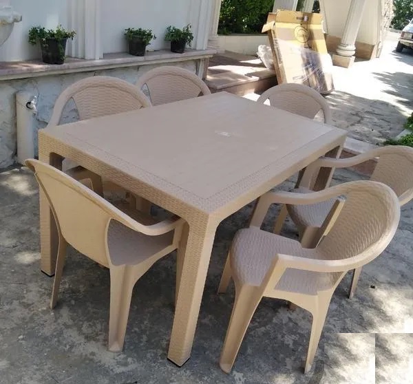 صندلی حیاط پلاستیکی